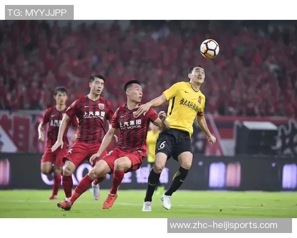 恒大与川崎的激烈对决结果揭晓赛场风云再起引发球迷热议