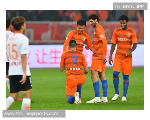 武汉卓尔迎战山东鲁能争夺中超积分榜重要战役的精彩对决